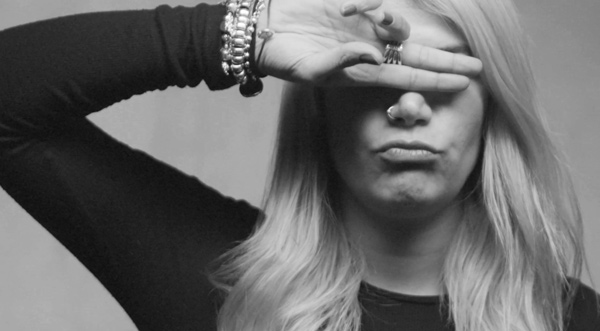 Mucha jefa suelta para tan poca directora puesta